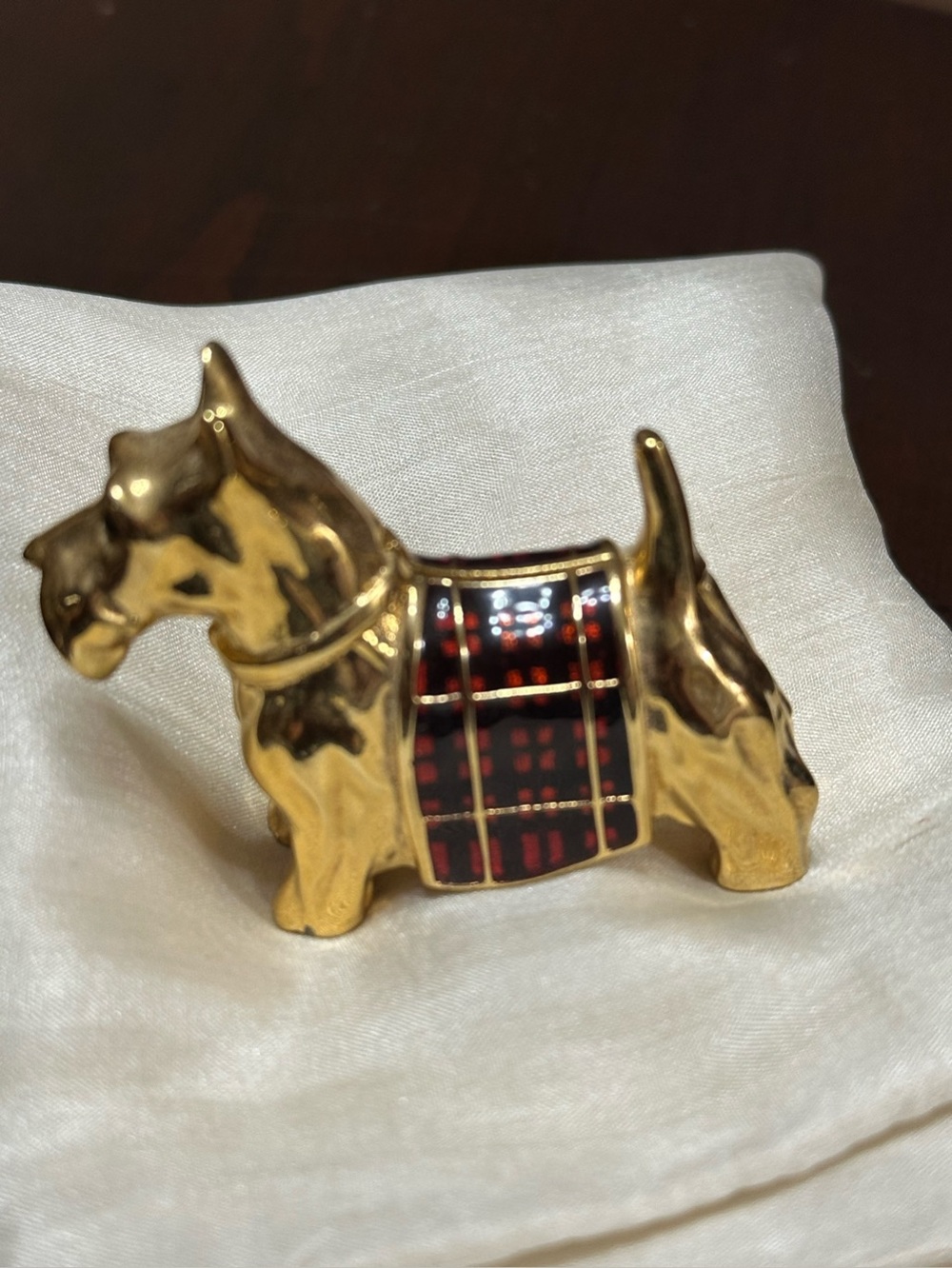 Vtg-Estée Lauder jeweled Scottie Dog perfume compact. All original jewels intact